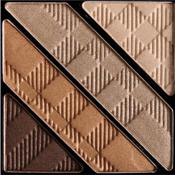 BURBERRY Eyeshadow Pallet - Picture 6 of 9